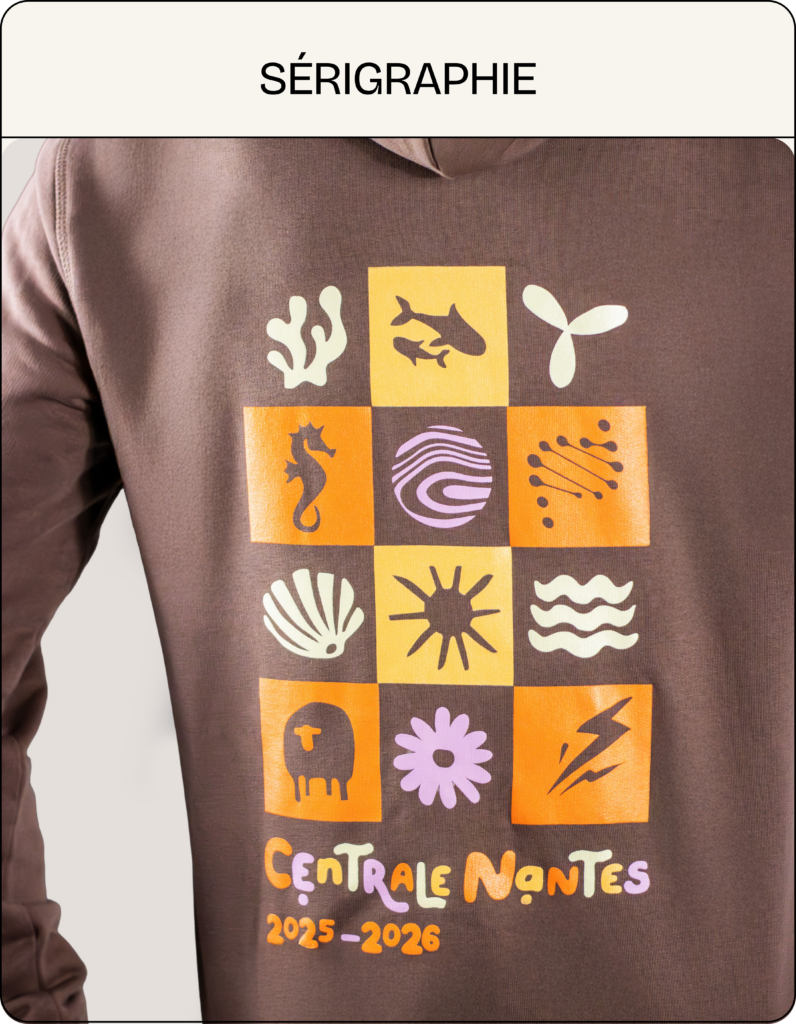 Sweat personnalisé Centrale Nantes 2025-2026 en sérigraphie multicolore, impression textile grand format pour école et association.